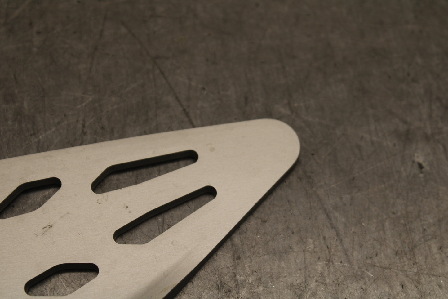 19-23 KAWASAKI NINJA ZX6R RIGHT REARSET REAR SET HEEL GUARD COVER BB749