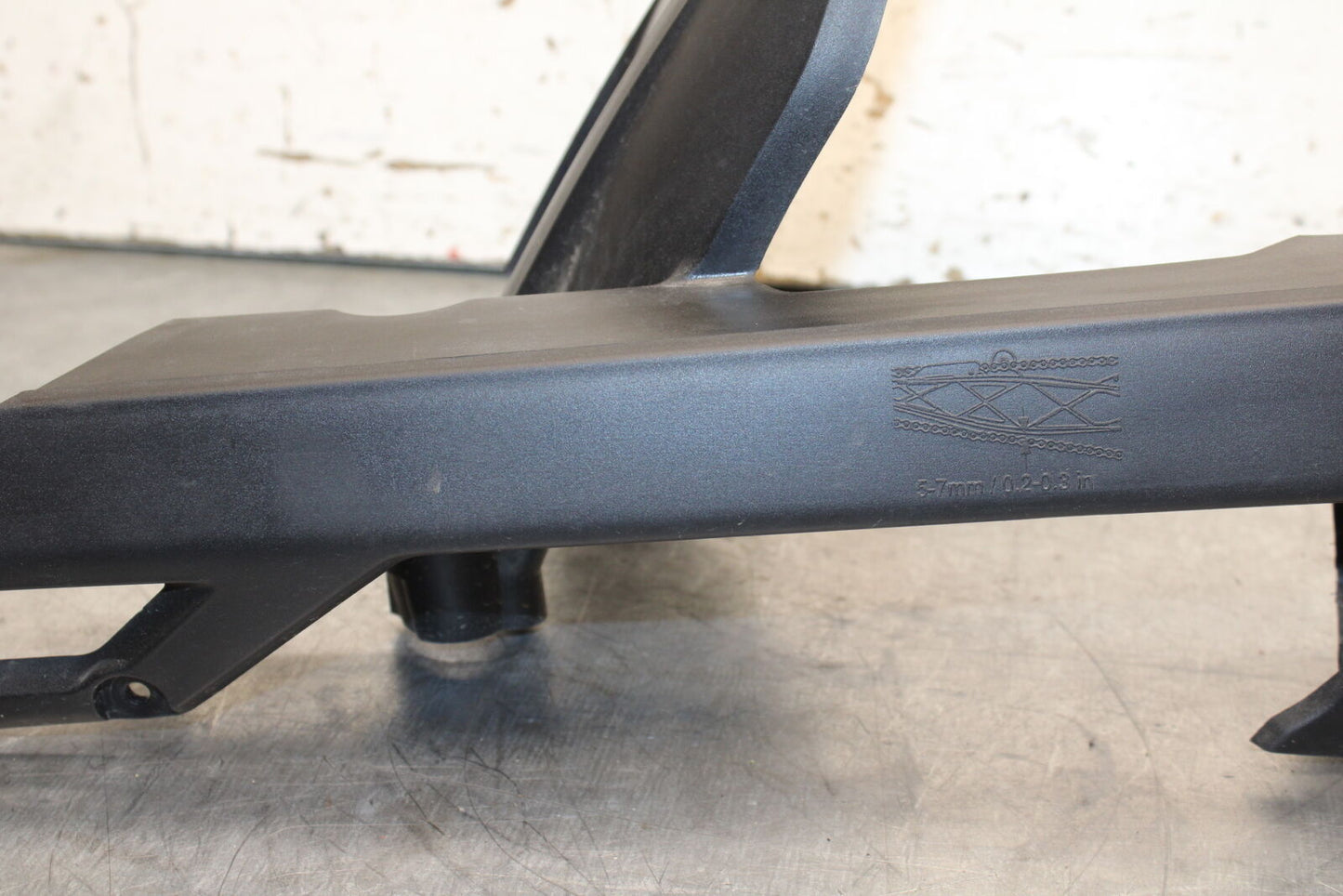 17-24 KTM 390 DUKE REAR BACK WHEEL TIRE HUGGER FENDER BB734
