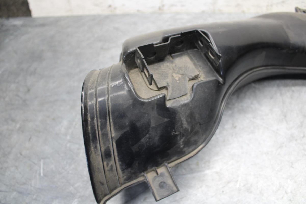 2001 Suzuki GSXR1000 RIGHT RAM AIR INTAKE DUCT TUBE 94420-40F01 BB52