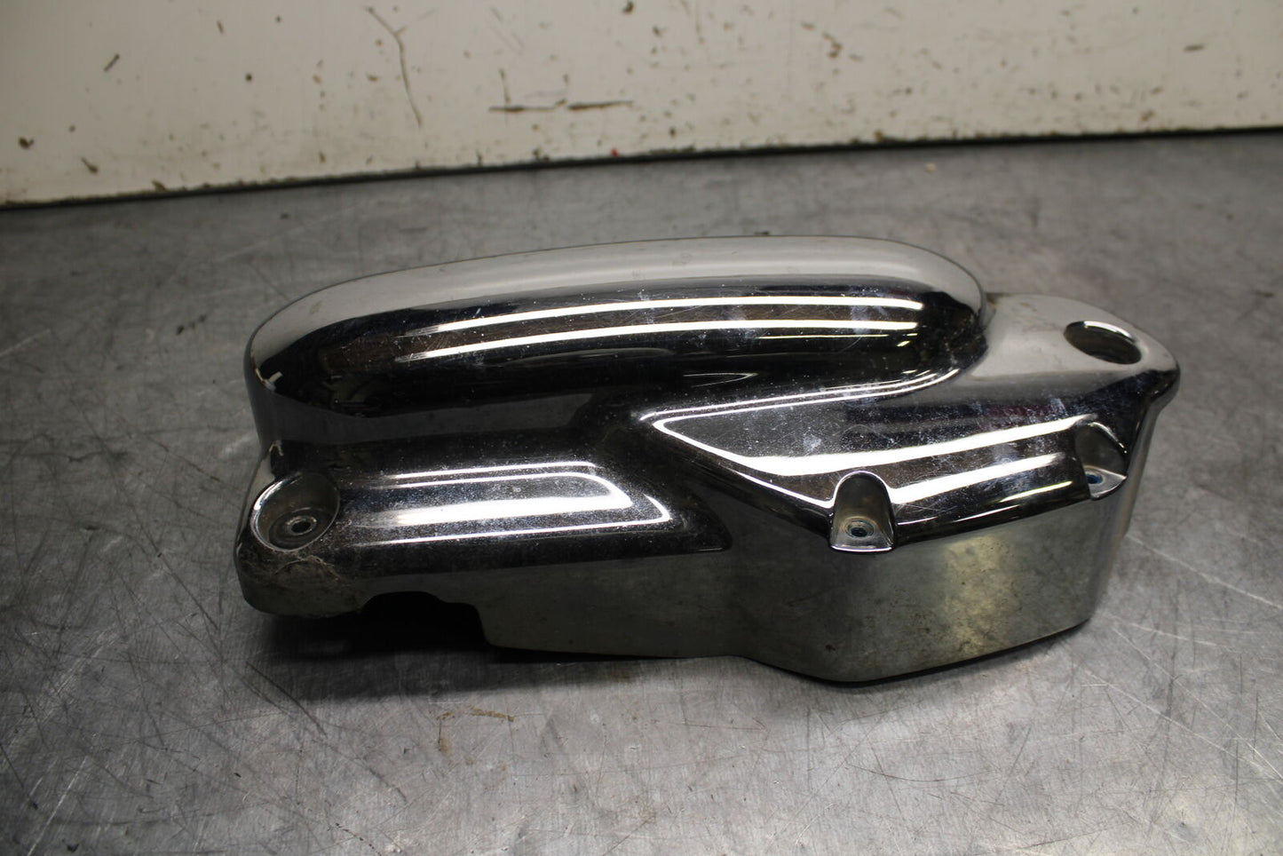 99-00 YAMAHA V STAR 1100 ENGINE SPROCKET COVER BB711
