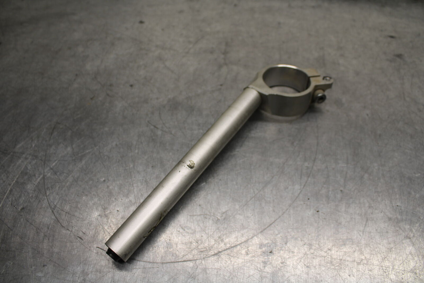 06-07 YAMAHA YZF R6 LEFT CLIP ON HANDLEBAR BB742