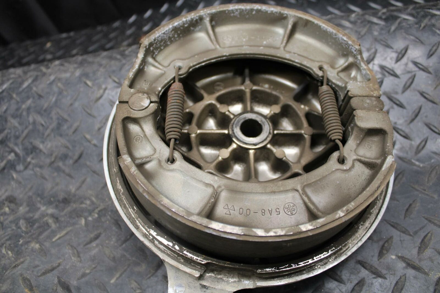 84-85 YAMAHA VIRAGO 1000 DRUM BRAKE BB173