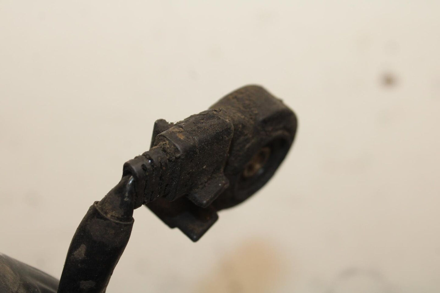 98-02 HONDA SHADOW AERO 1100 SPEED SPEEDOMETER SENSOR BB106
