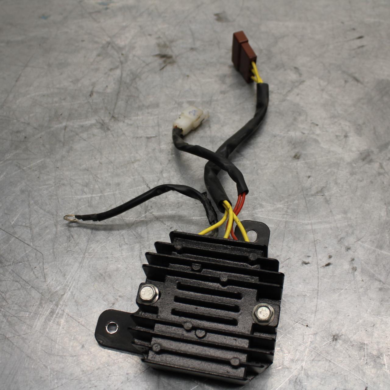 18 KTM RC 390 RECTIFIER VOLTAGE REGULATOR BB442