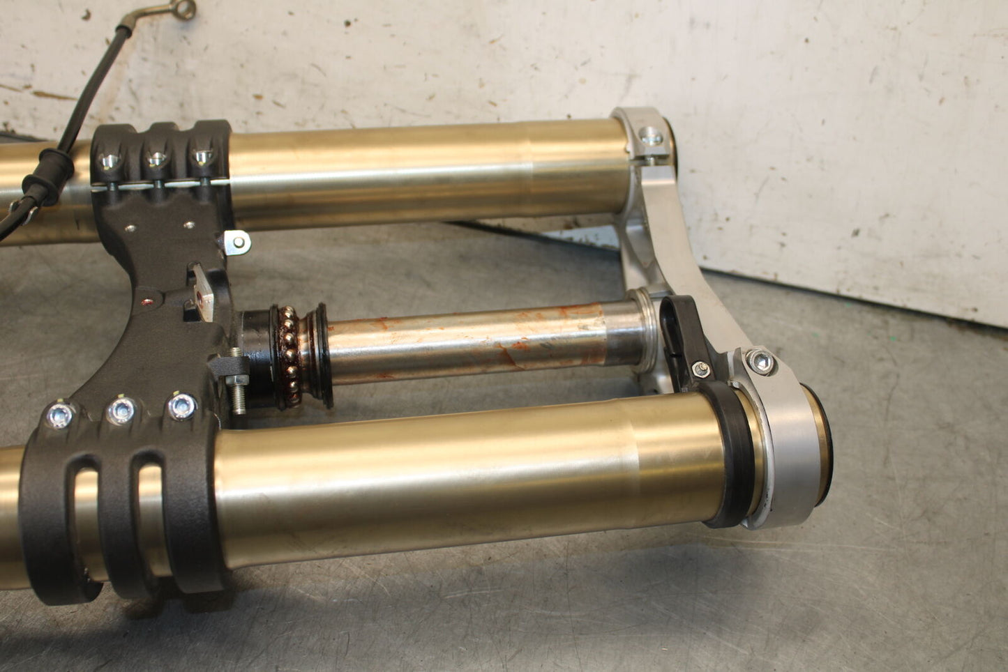 12-15 DUCATI 1199 PANIGALE COMPLETE FRONT END FORKS SUSPENSION TRIPLE BB705