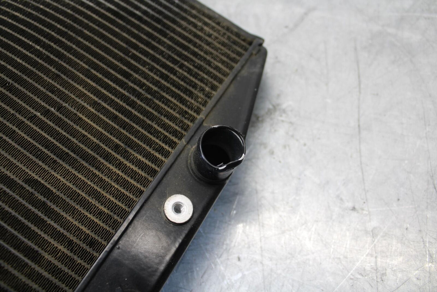 2011 Honda CBR600RR ENGINE RADIATOR COOLER COOLING RADIATER 19010-MFJ-305 BB520