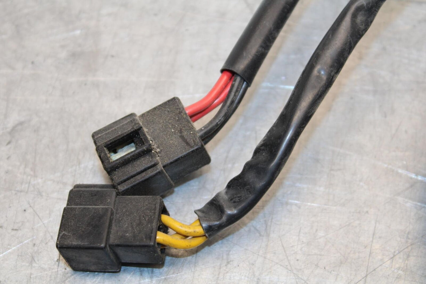 2009 Triumph Daytona 675 RECTIFIER VOLTAGE REGULATOR T1304040 BB584
