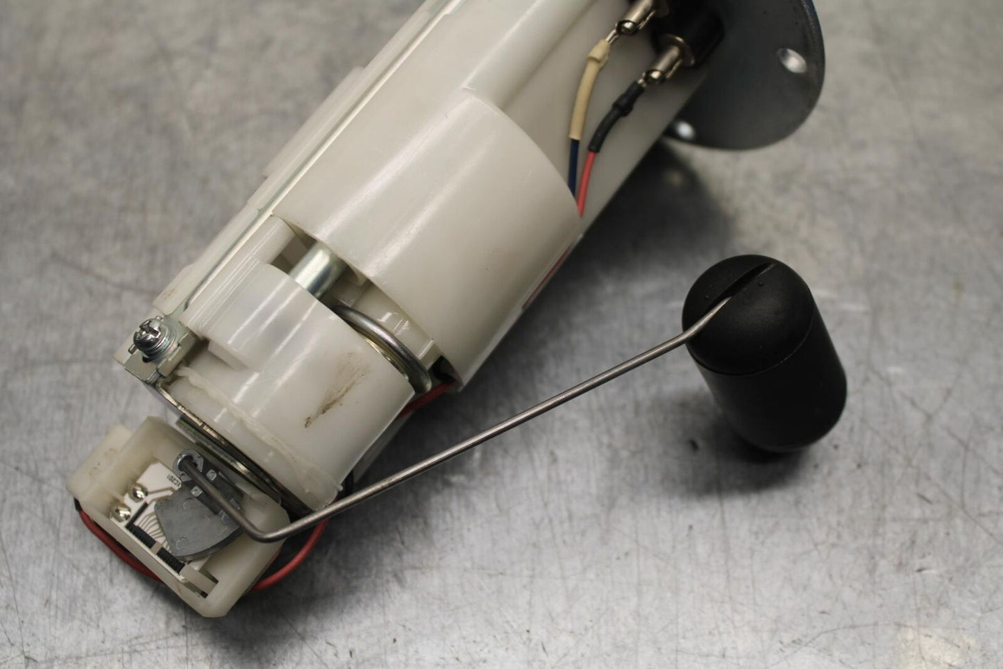 2011 Suzuki GSXR1000 FUEL PUMP GAS PETROL SENDER UNIT 15100-47H00 BB96
