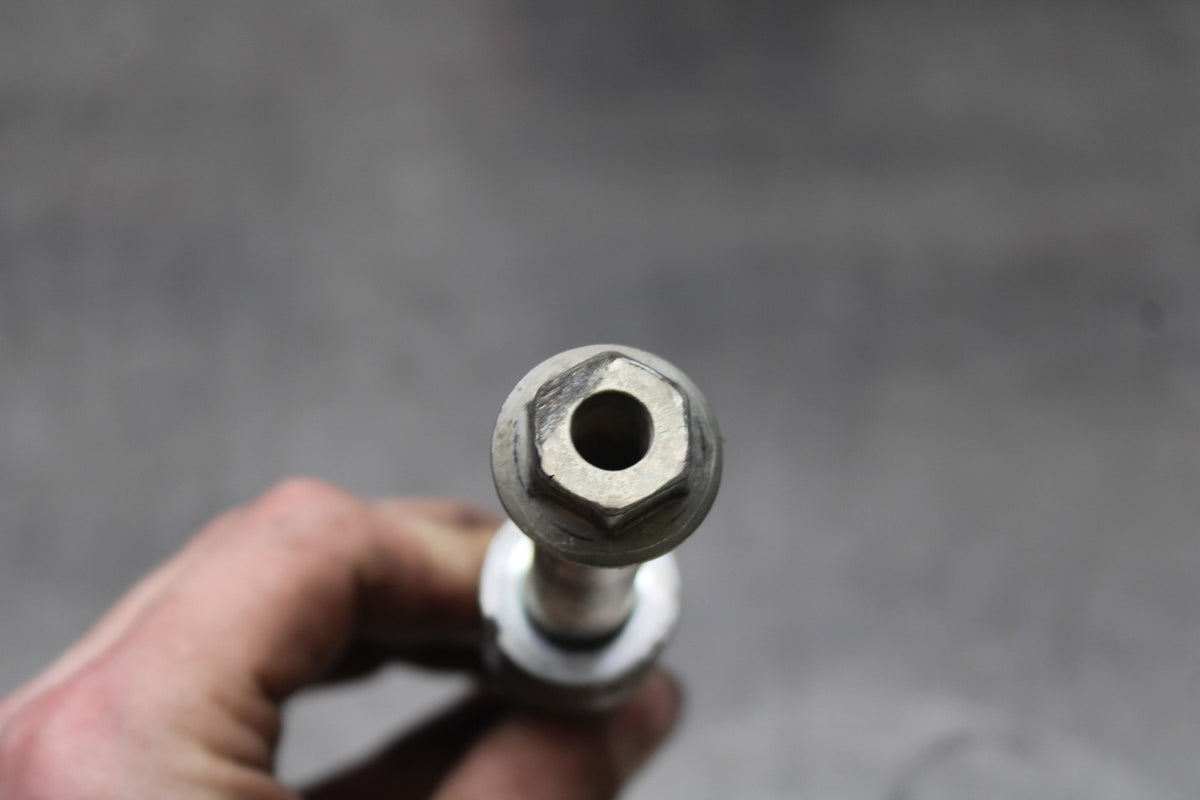 17-18 YAMAHA YZF R3 FRONT WHEEL RIM AXLE PIVOT BOLT BB788