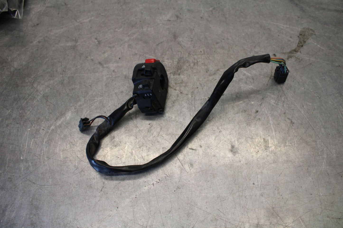 03-07 SUZUKI SV1000S RIGHT CLIP ON HANDLE KILL OFF START SWITCH SWITCHES BB657