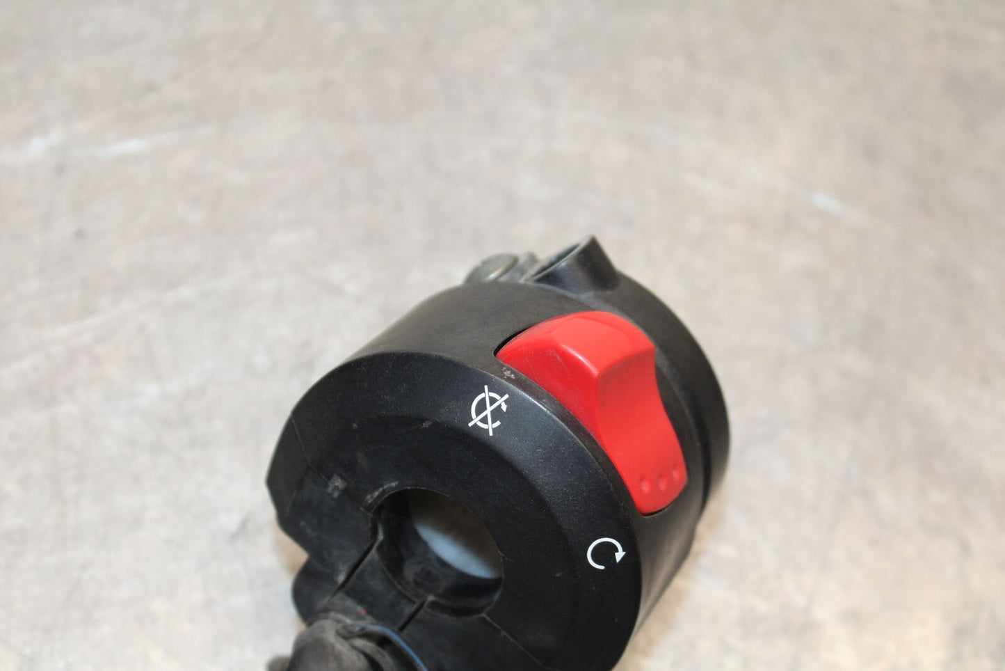 04-05 SUZUKI GSXR600 RIGHT CLIP ON HANDLE KILL OFF START SWITCH SWITCHES BB658