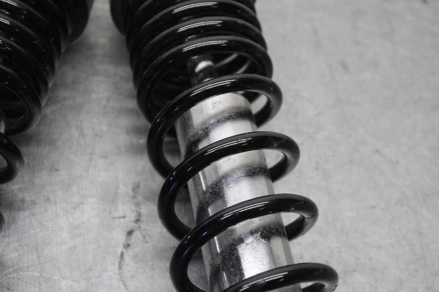 19-21 TRIUMPH SPEED TWIN 1200 REAR BACK SHOCK ABSORBER T2050599 BB653