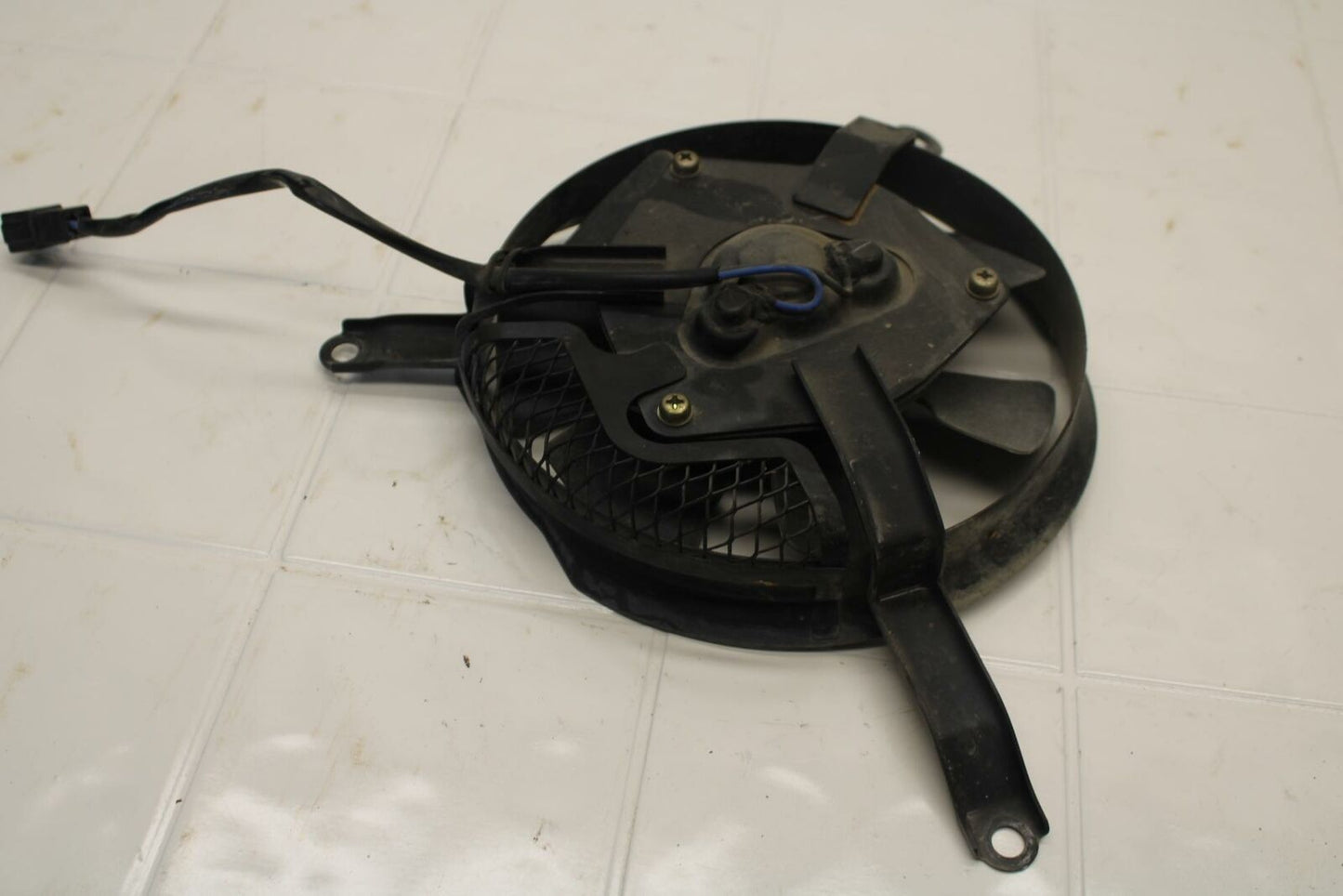 01-02 SUZUKI GSXR750 ENGINE RADIATOR COOLING FAN BB402