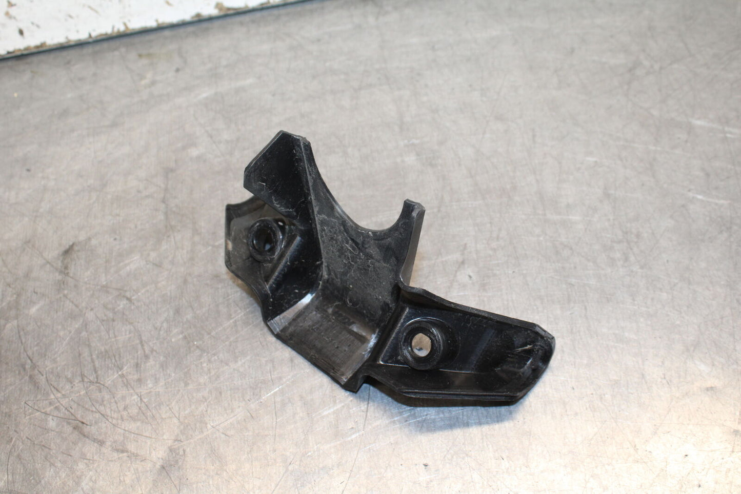 17-24 KTM 390 DUKE UPPER FAIRING GAUGES STAY BRACKET COVER BB734