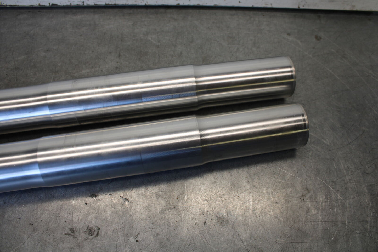 06-07 DUCATI MONSTER 695 FRONT FORKS SHOCK SUSPENSION SET PAIR BB674