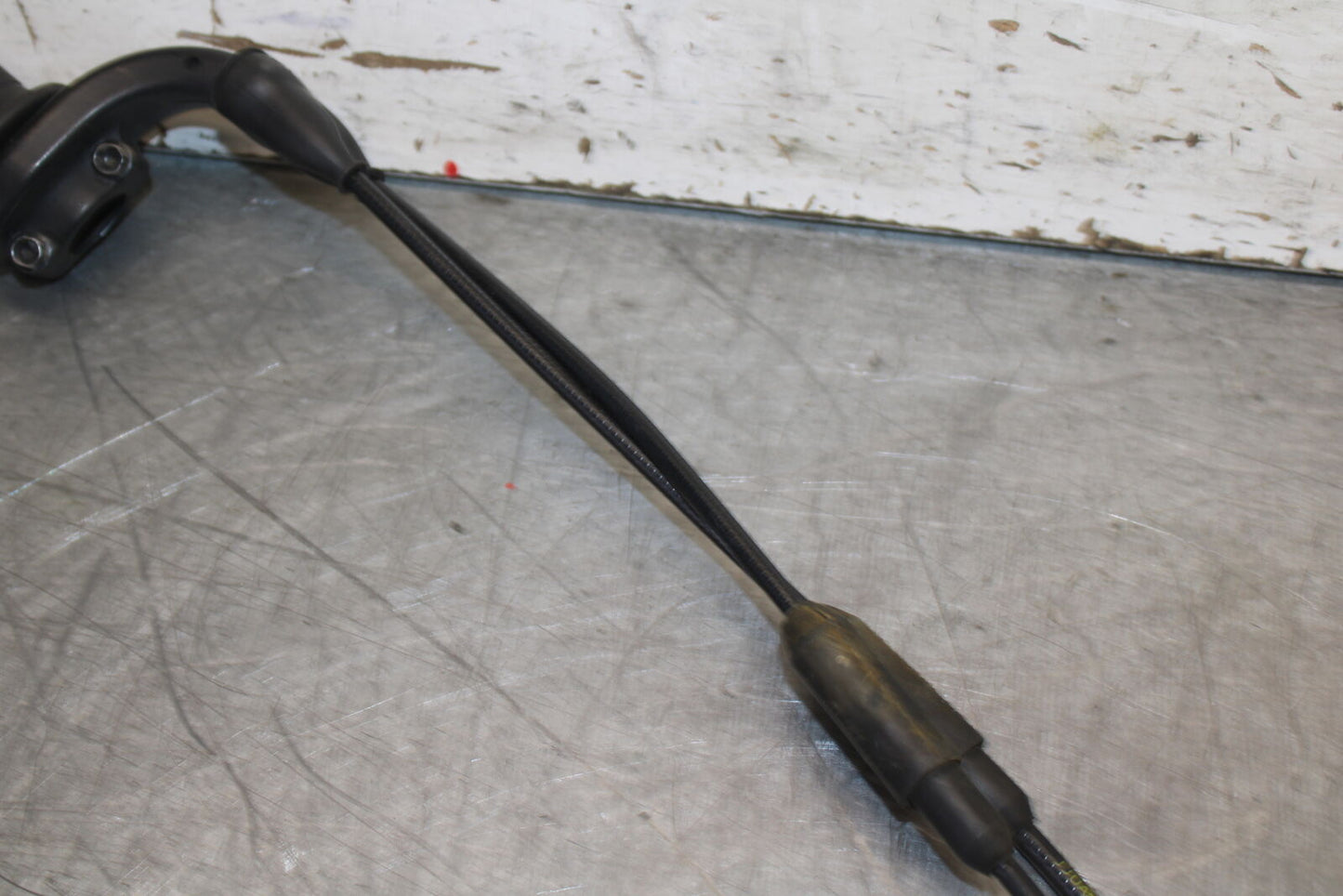 12-13 DUCATI STREETFIGHTER 848 THROTTLE CABLE LINE HOUSING GUIDE BB705