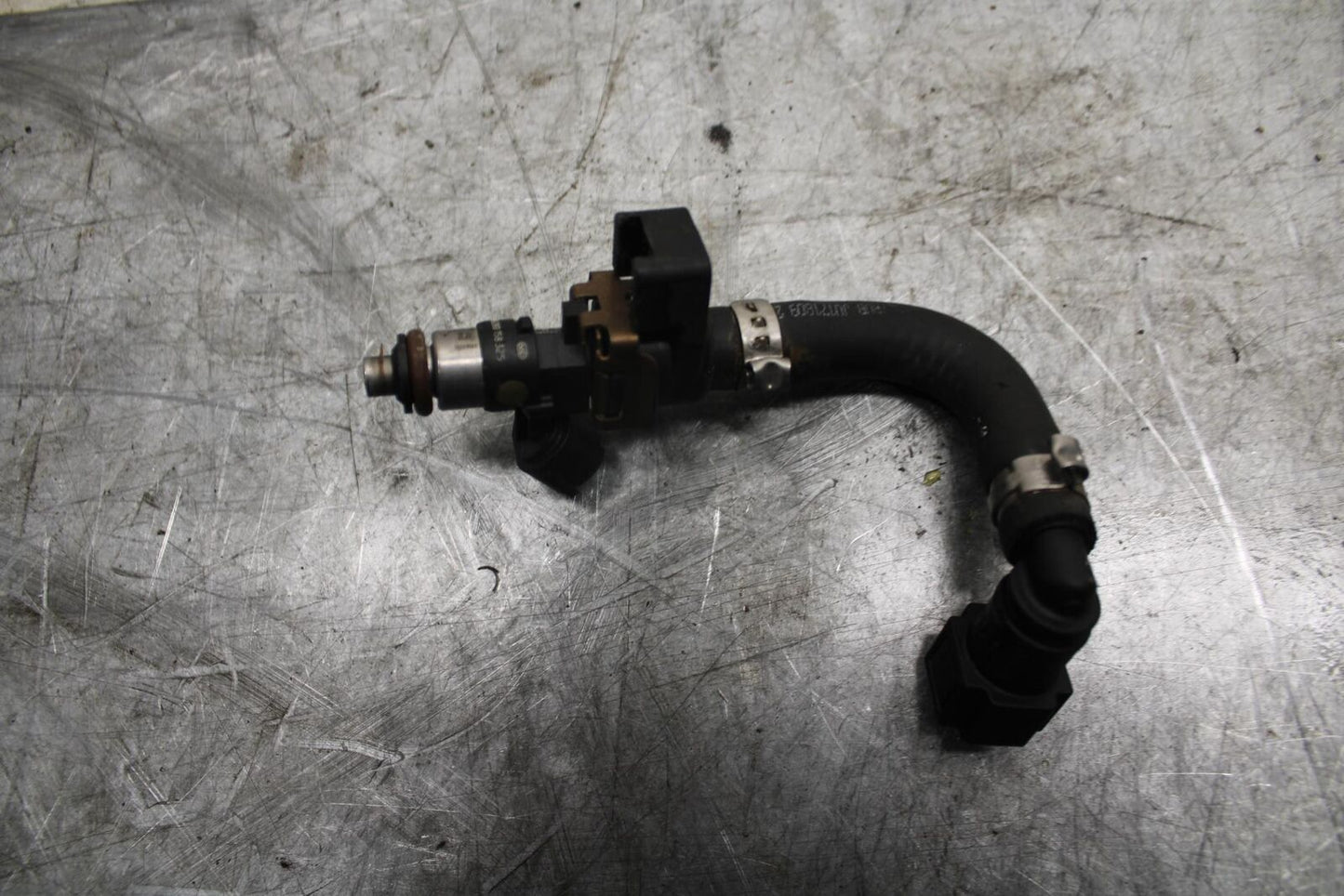 22-23 HUSQVARNA VITPILEN 401 FUEL INJECTOR BB541