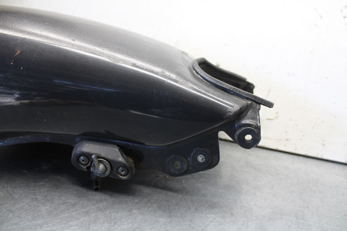 85-86 SUZUKI MADURA 1200 GAS TANK FUEL PETROL RESERVOIR BB691