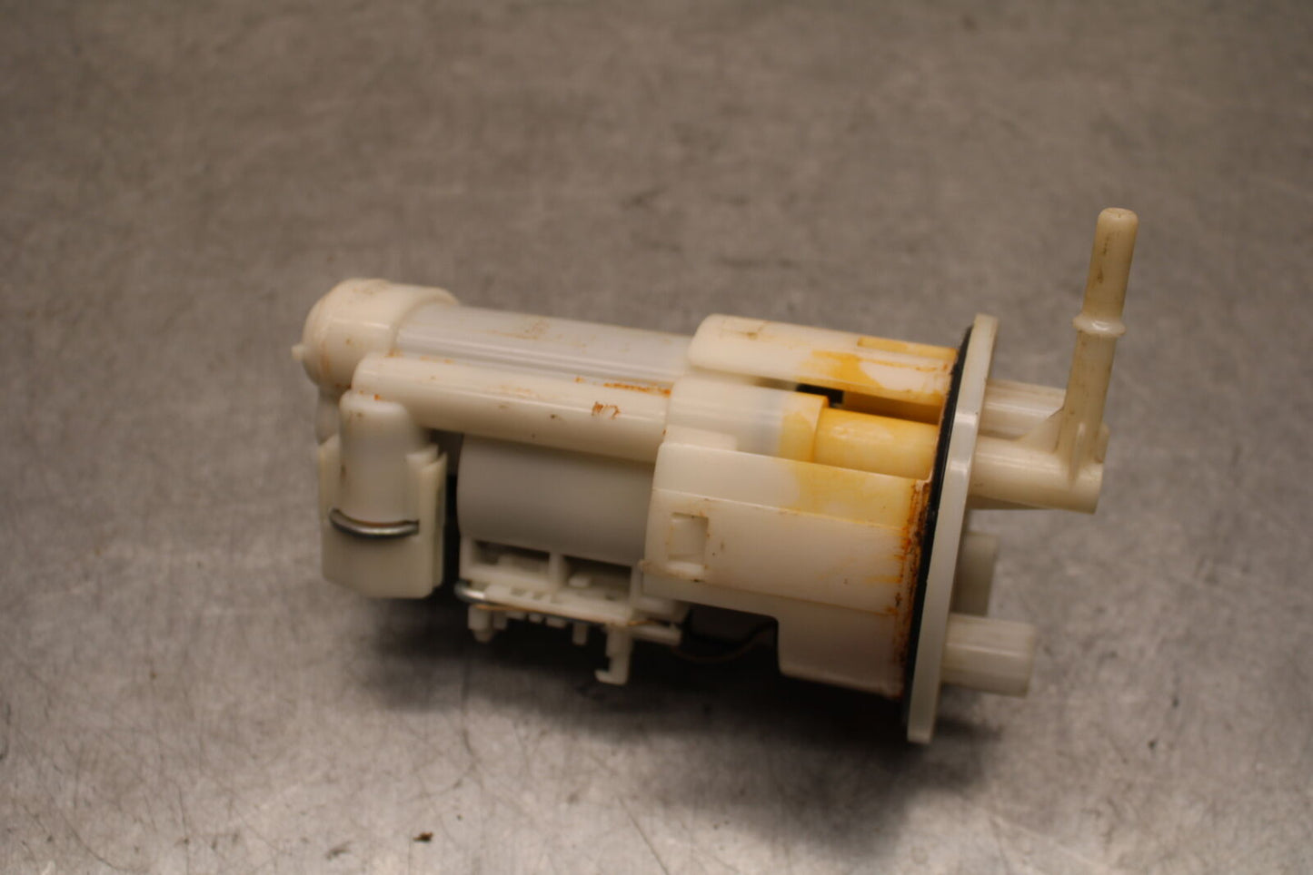 09-11 TRIUMPH DAYTONA 675 FUEL PUMP GAS PETROL SENDER UNIT BB652