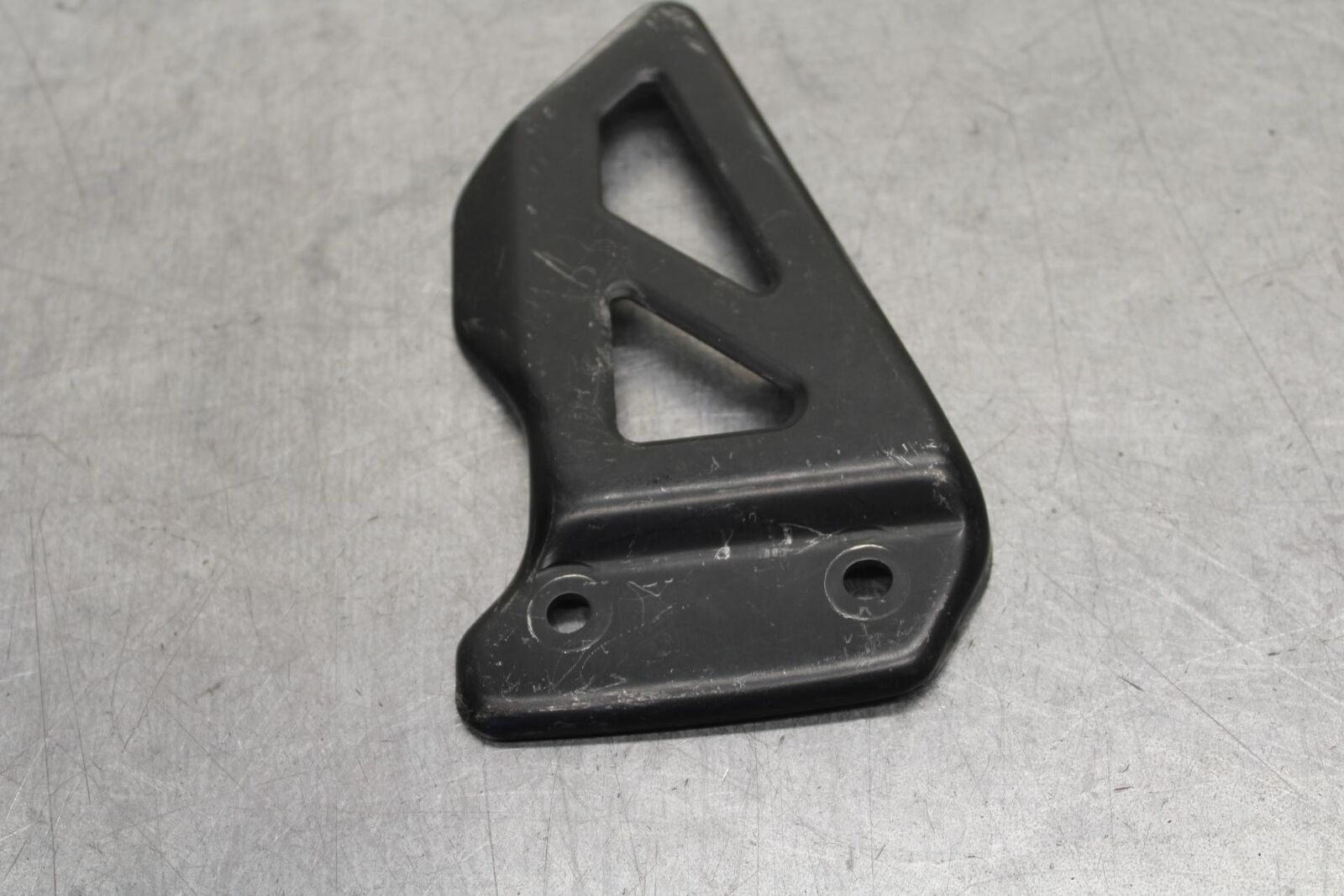 01-03 SUZUKI GSXR600 RIGHT SIDE HEEL GUARD BB639