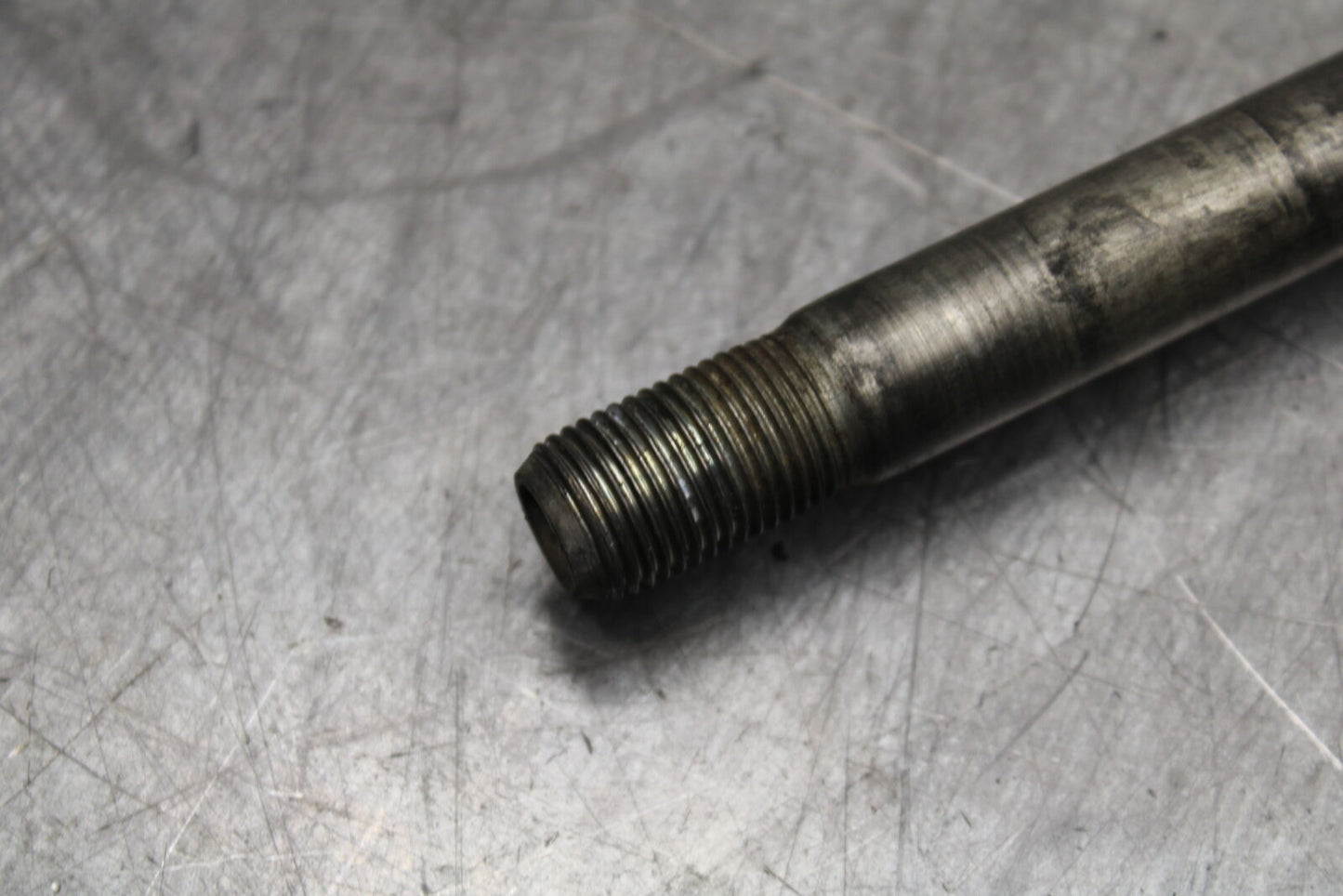 99-00 YAMAHA V STAR 1100 FRONT WHEEL RIM AXLE PIVOT BOLT BB711