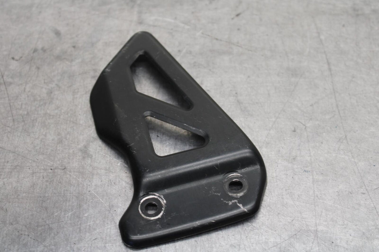 01-03 SUZUKI GSXR600 RIGHT SIDE HEEL GUARD BB639