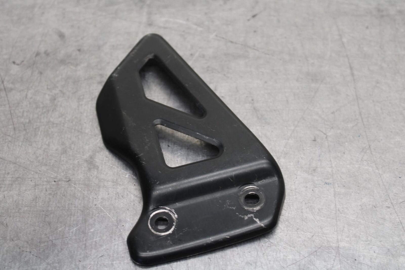 01-03 SUZUKI GSXR600 RIGHT SIDE HEEL GUARD BB639