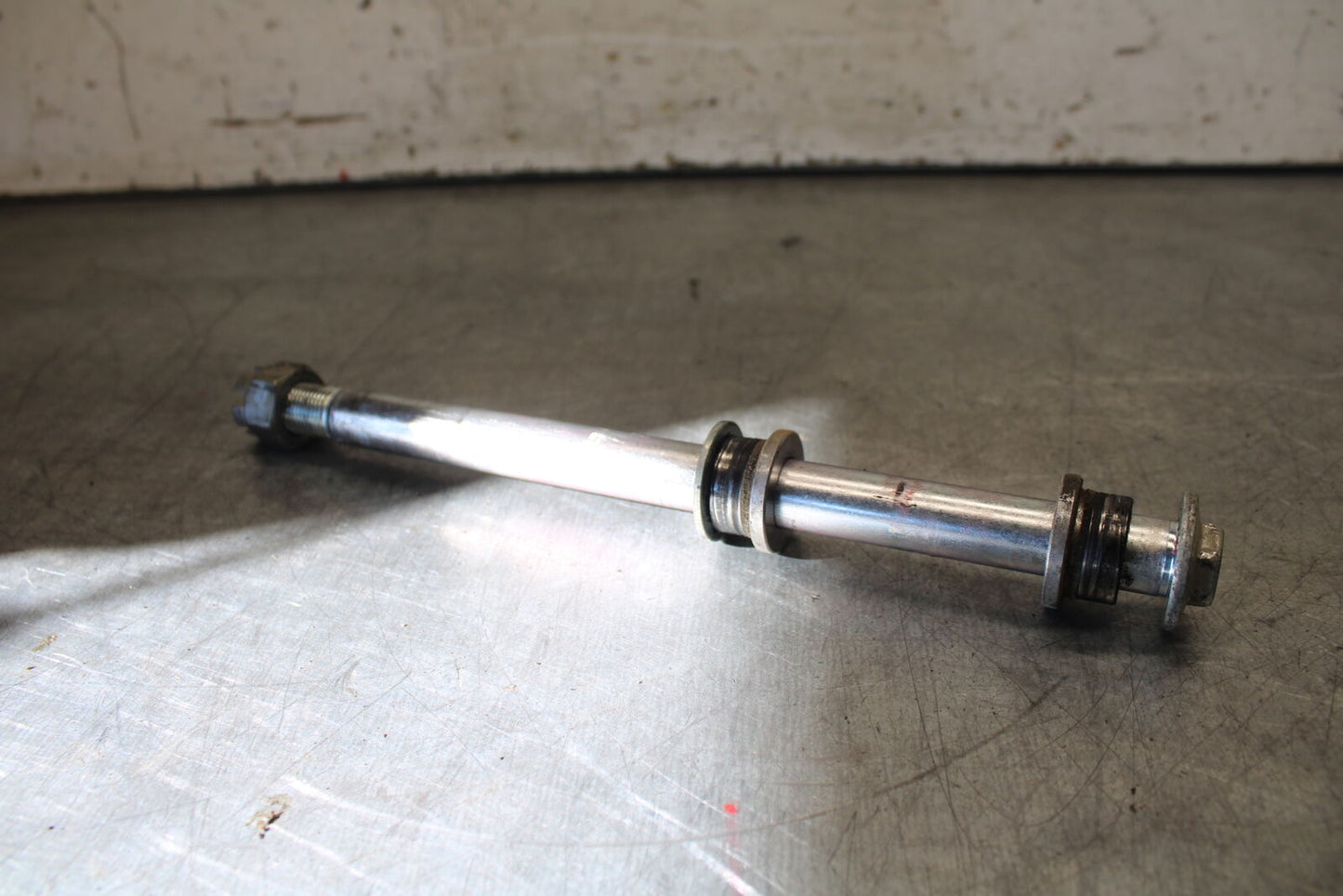 19-22 KAWASAKI Z400 FRONT WHEEL RIM AXLE PIVOT BOLT BB708
