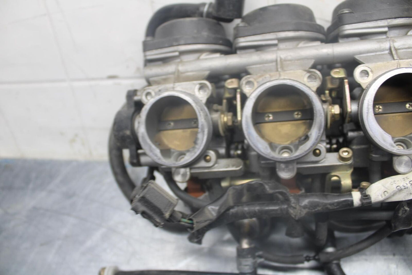 05 YAMAHA YZF R6S MAIN FUEL INJECTORS / THROTTLE BODIES BB462