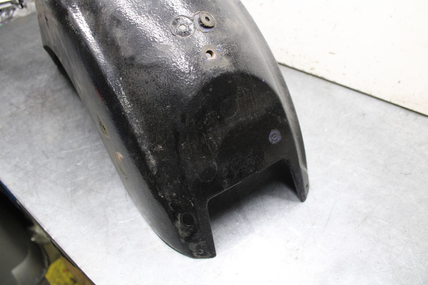99-00 YAMAHA V STAR 1100 REAR BACK WHEEL FENDER MUD GUARD BB711