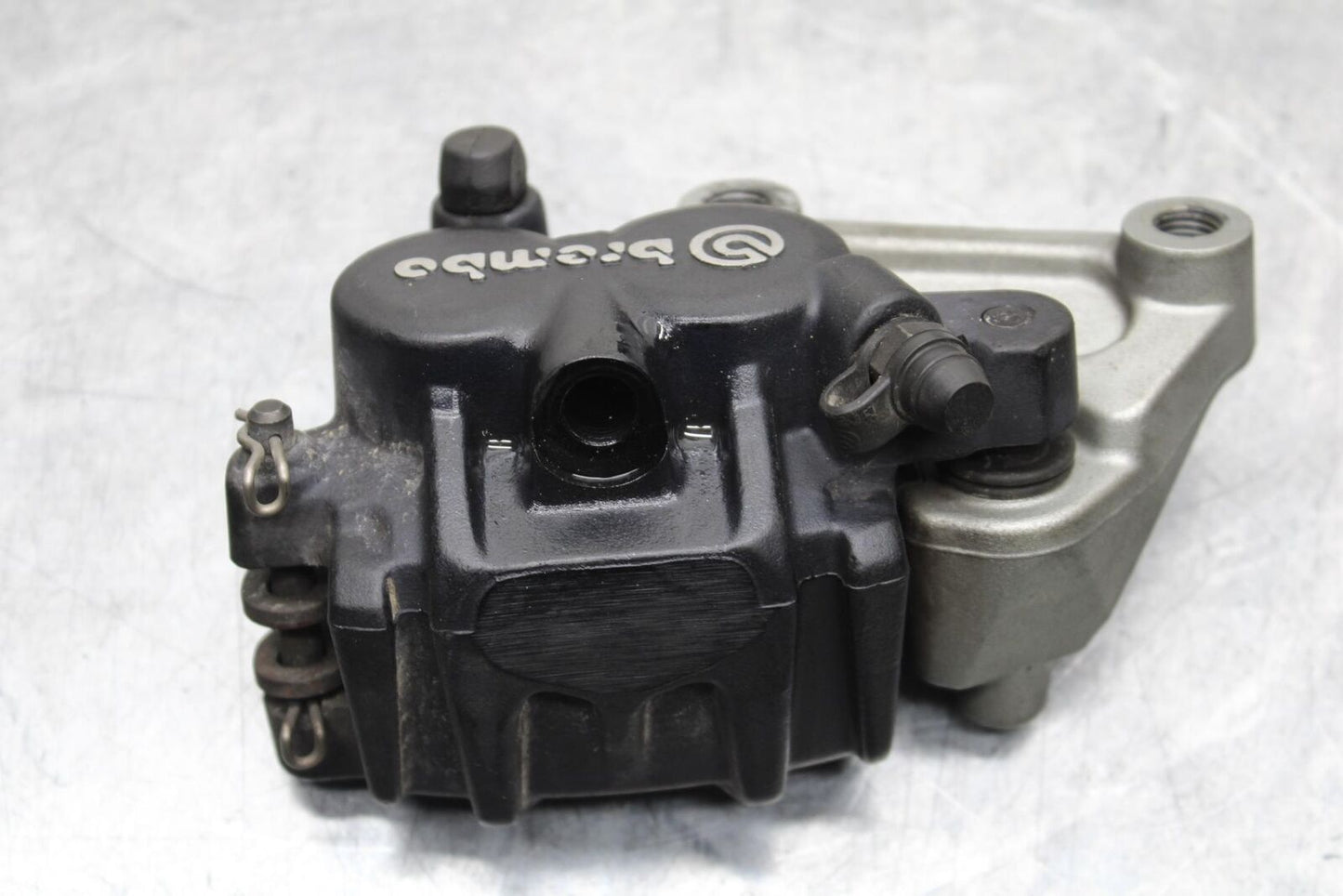 2005 Ducati Monster S2R RIGHT LEFT FRONT BRAKE CALIPER SET PAIR CALIPERS BB557
