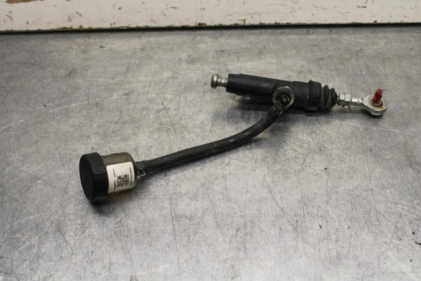 20-24 KTM 890 DUKE R REAR BACK BRAKE MASTER CYLINDER W RESERVOIR BB627