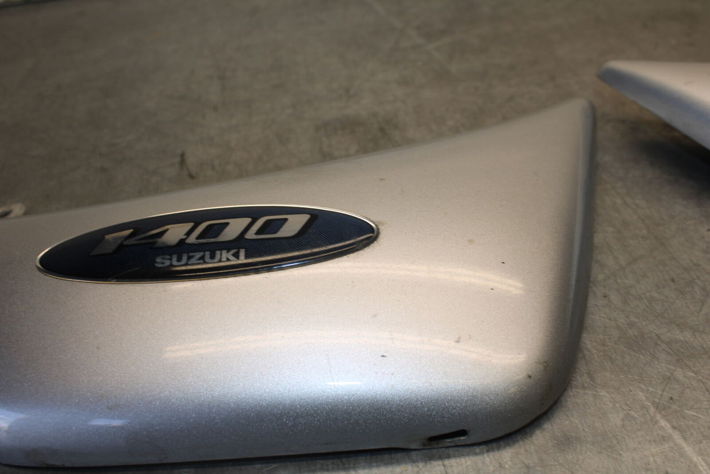 87-03 SUZUKI INTRUDER 1400 VS1400GLP SIDE COVER PANEL COWL FAIRING BB702