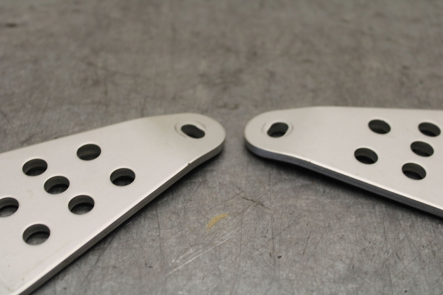 22-24 YAMAHA XSR900 RIGHT & LEFT REARSET REAR SET HEEL GUARD COVER BB683