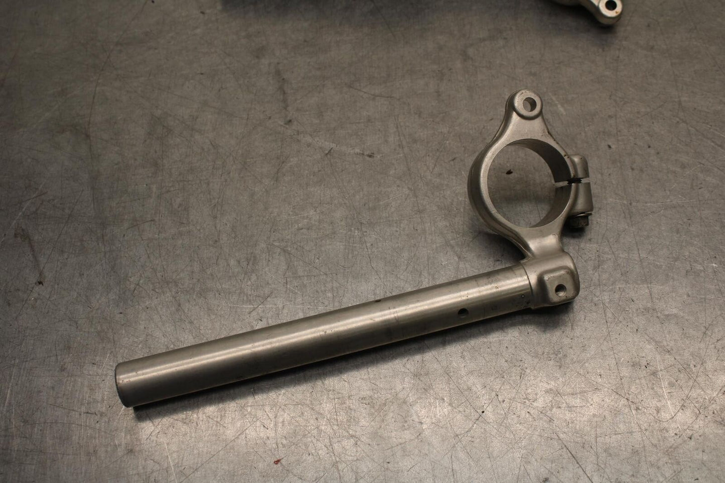 01-03 SUZUKI GSXR600 LEFT RIGHT CLIP ONS HANDLEBARS PAIR SET 56111-39F00 BB639