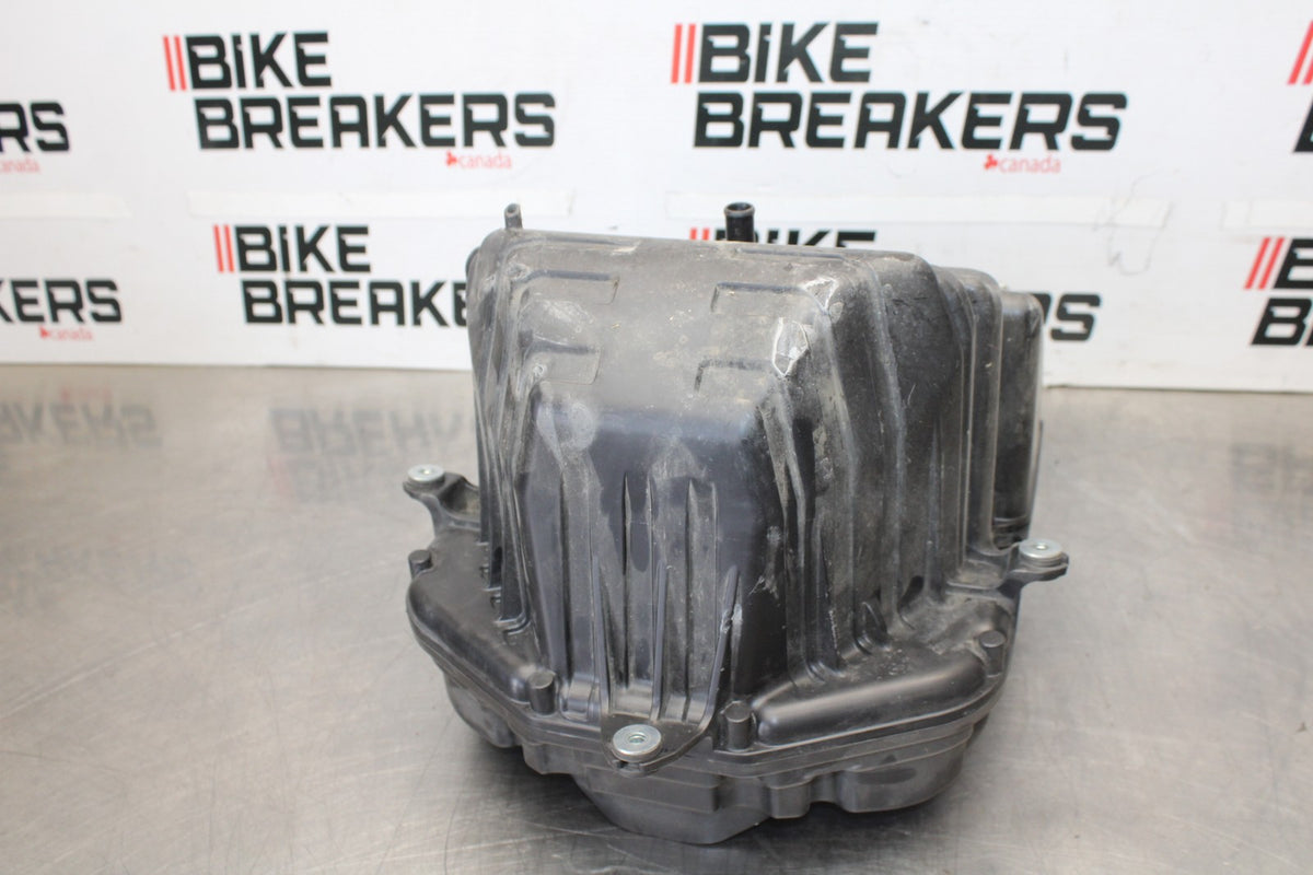 15-17 YAMAHA FJ09 AIRBOX AIR INTAKE FILTER BOX BB906