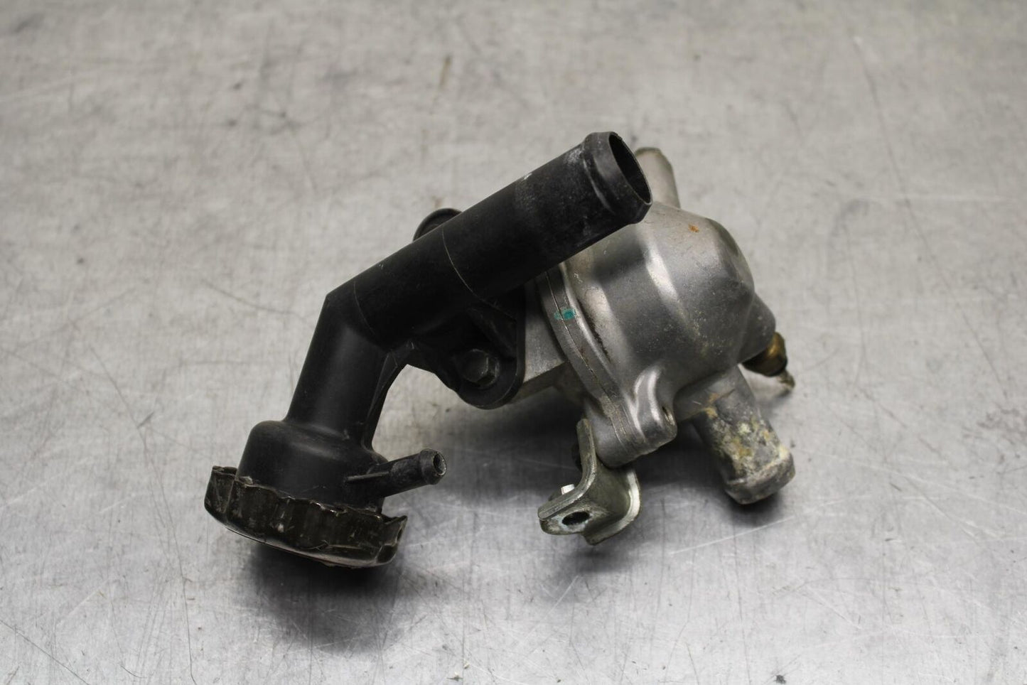 98-02 HONDA SHADOW AERO 1100 THERMOSTAT HOUSING BB106