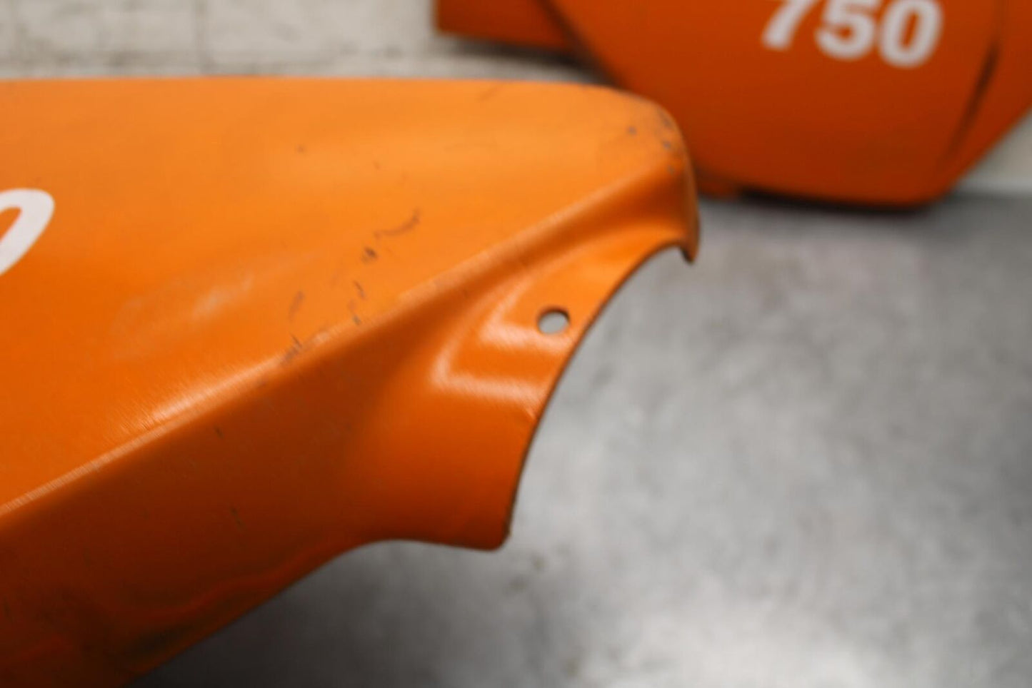 1977 Yamaha XS750 PAIR OF SIDE COVERS PANEL COWL FAIRING BB554