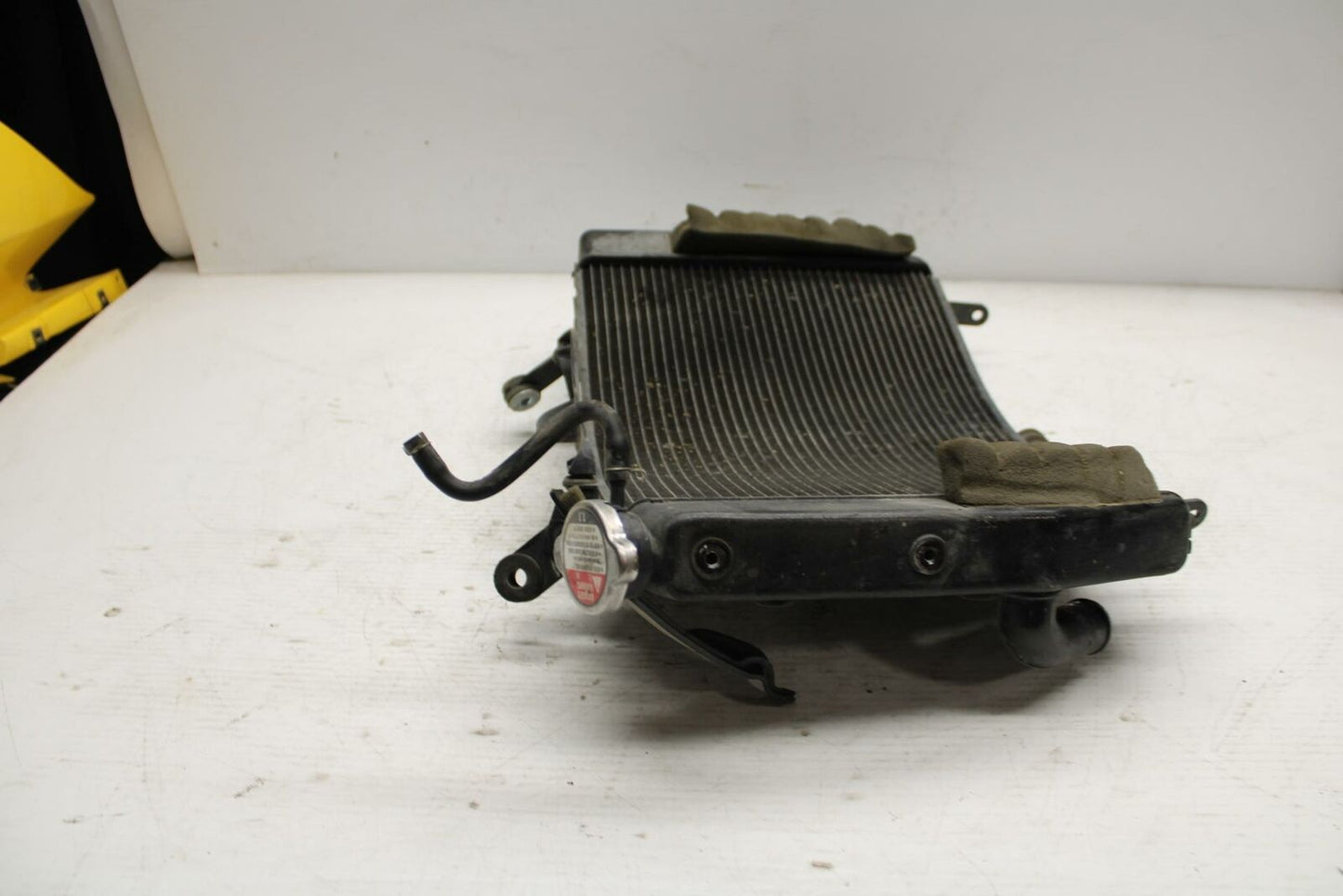 07 YAMAHA YZF R6 2c0 ENGINE RADIATOR MOTOR COOLER COOLING RADIATER BB297