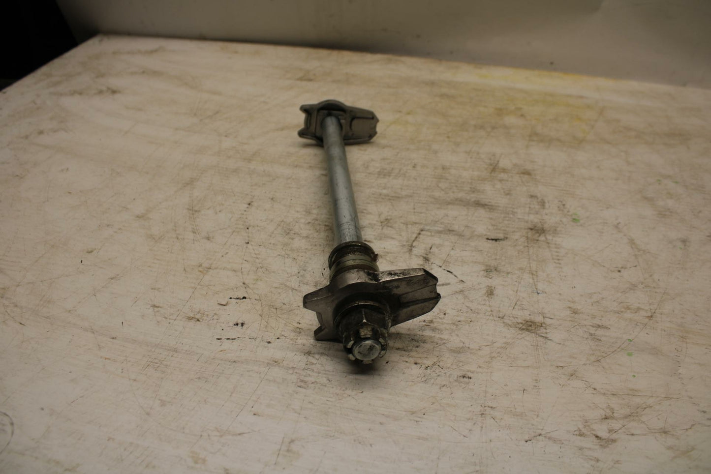 11-12 KAWASAKI NINJA 400 EX400 C REAR AXLE BACK WHEEL RIM PIVOT BOLT AXEL BB358