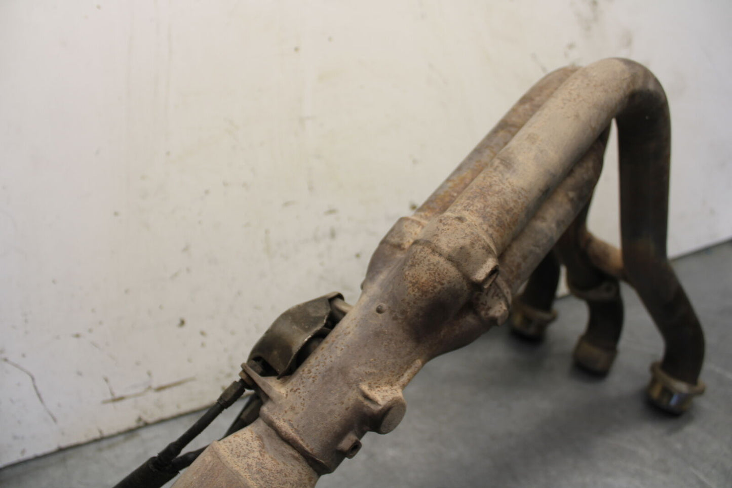 07-08 TRIUMPH DAYTONA 675 EXHAUST HEADER PIPES MANIFOLD BB685