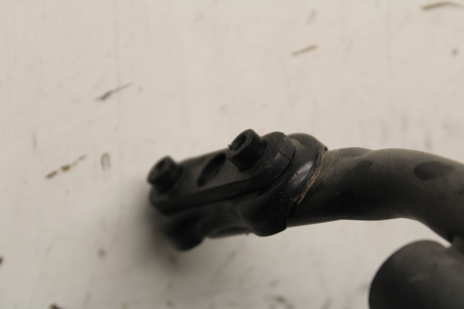 03-07 SUZUKI SV1000S UPPER FAIRING MIRROR GAUGES STAY BRACKET 94510-16G00 BB657