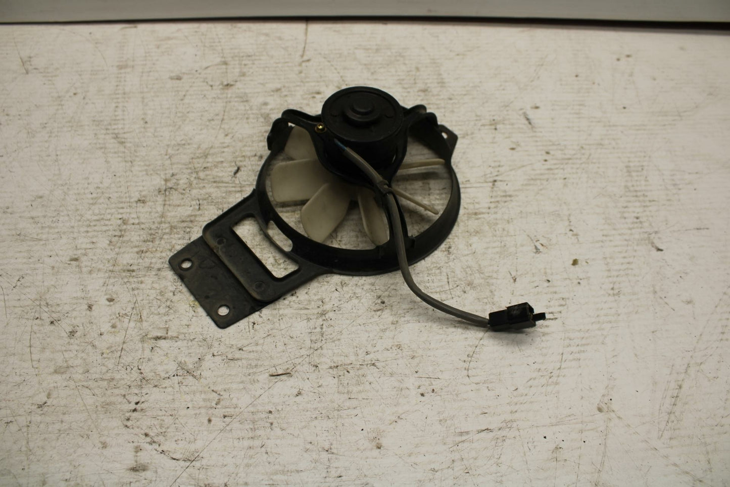 90-07 KAWASAKI ZZR 250 ENGINE RADIATOR COOLING FAN BB298