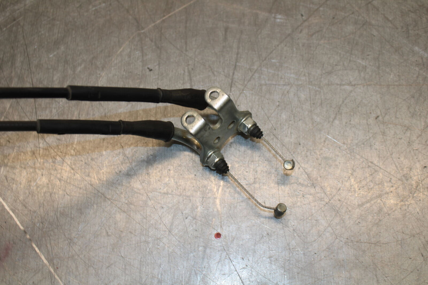 12-13 DUCATI STREETFIGHTER 848 THROTTLE CABLE LINE HOUSING GUIDE BB705