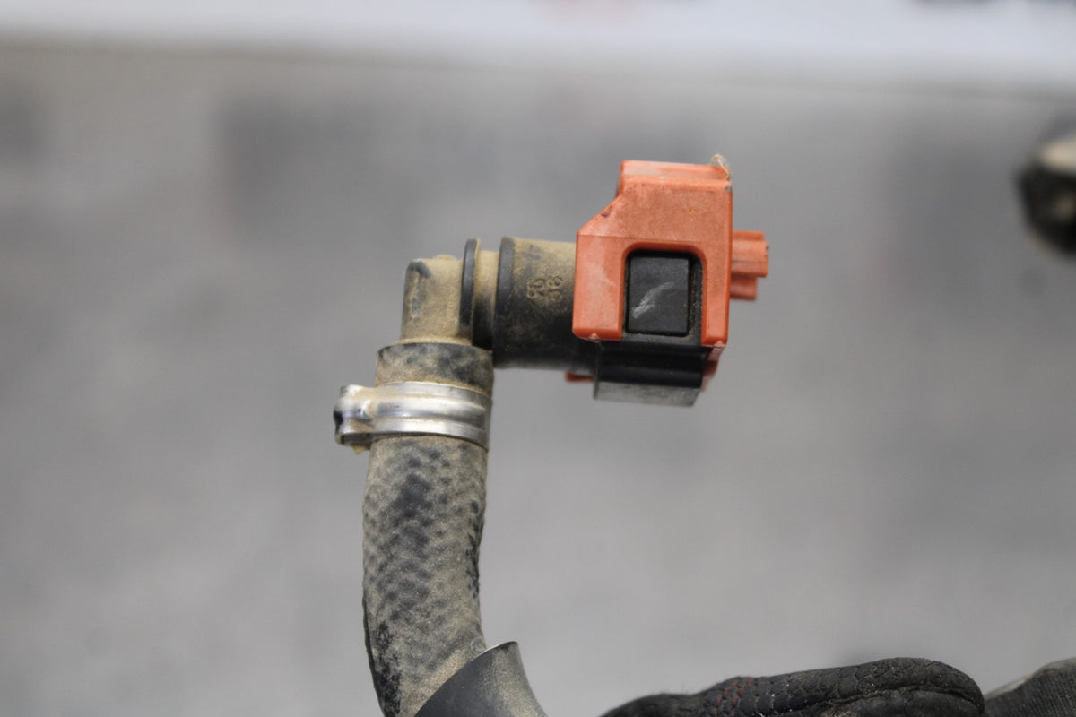 22-25 YAMAHA YZF R7 FUEL HOSE GAS LINE TUBE PIPE BB940