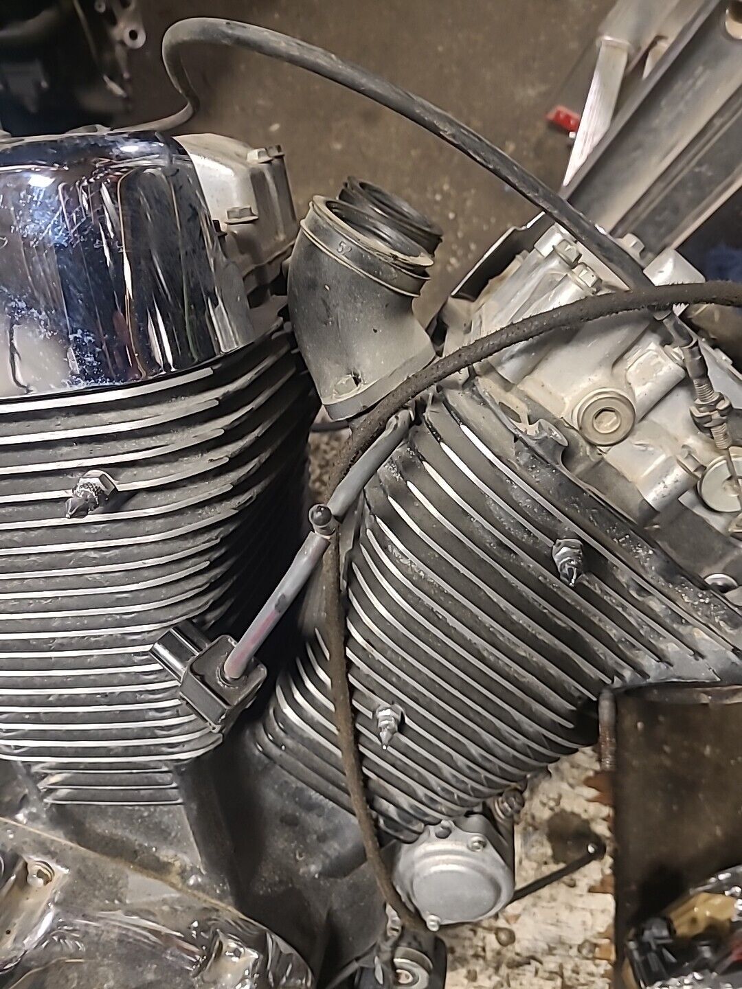 2004 Suzuki Intruder 1500 VL1500 ENGINE MOTOR BB573