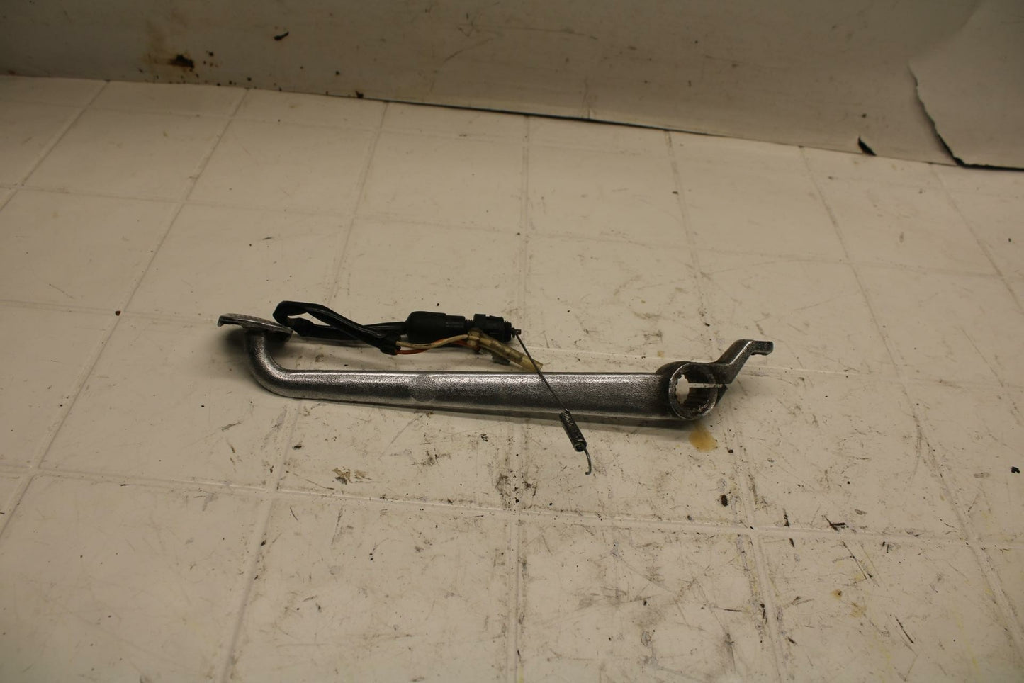 80-83 SUZUKI GS750E RIGHT REARSET BRAKE FOOT PEDAL BB19