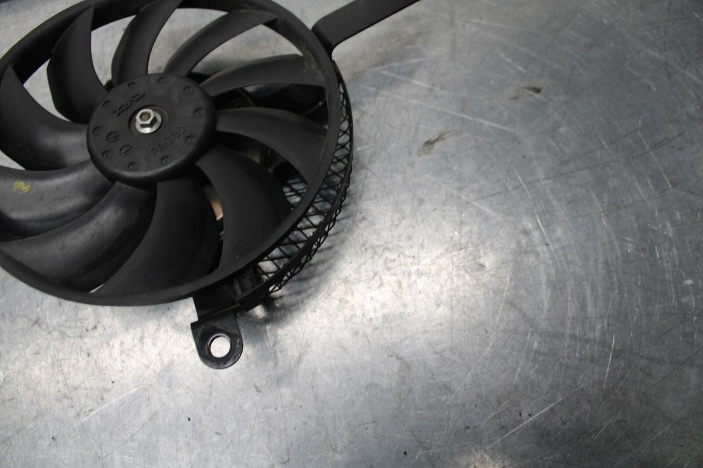 08-10 SUZUKI GSXR 600 750 ENGINE RADIATOR COOLING FAN BB101