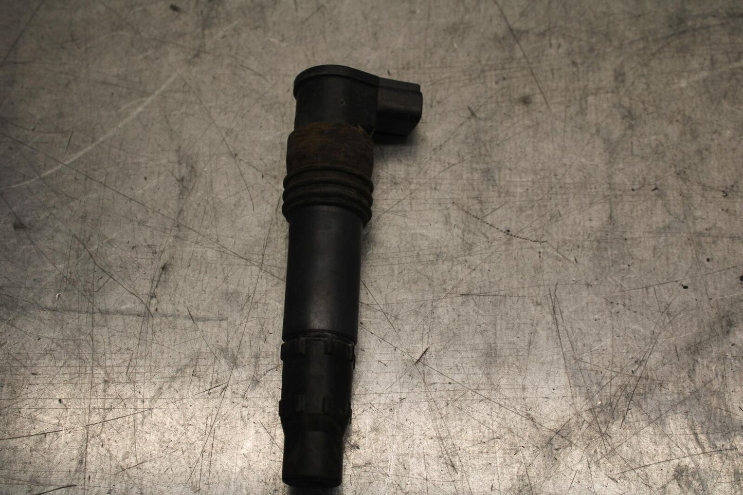 04-05 SUZUKI GSXR750 IGNITION COILS COIL SPARK PLUG CAPS 33410-35F10 BB81