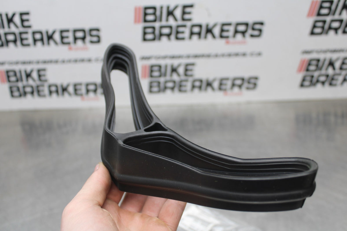 00-02 KAWASAKI NINJA ZX6R NOS NEW AIR INTAKE GRILL SCOOP BB750